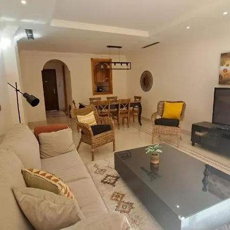 Aloha Hill Club 124